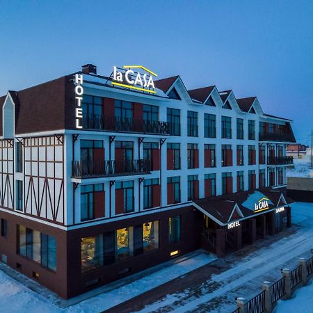 Lacasa Hotel Karagandy Eksteriør billede