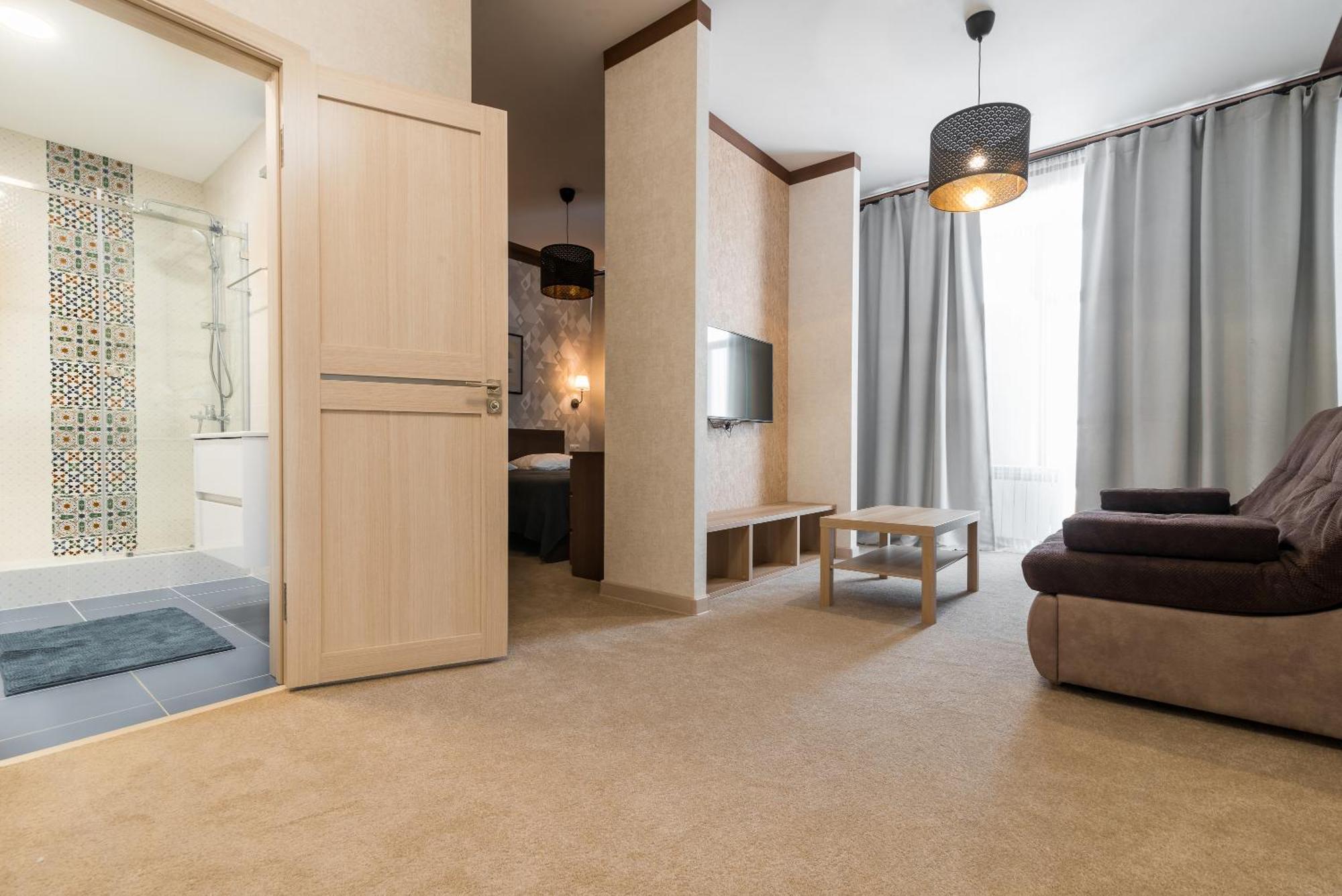 Lacasa Hotel Karagandy Eksteriør billede
