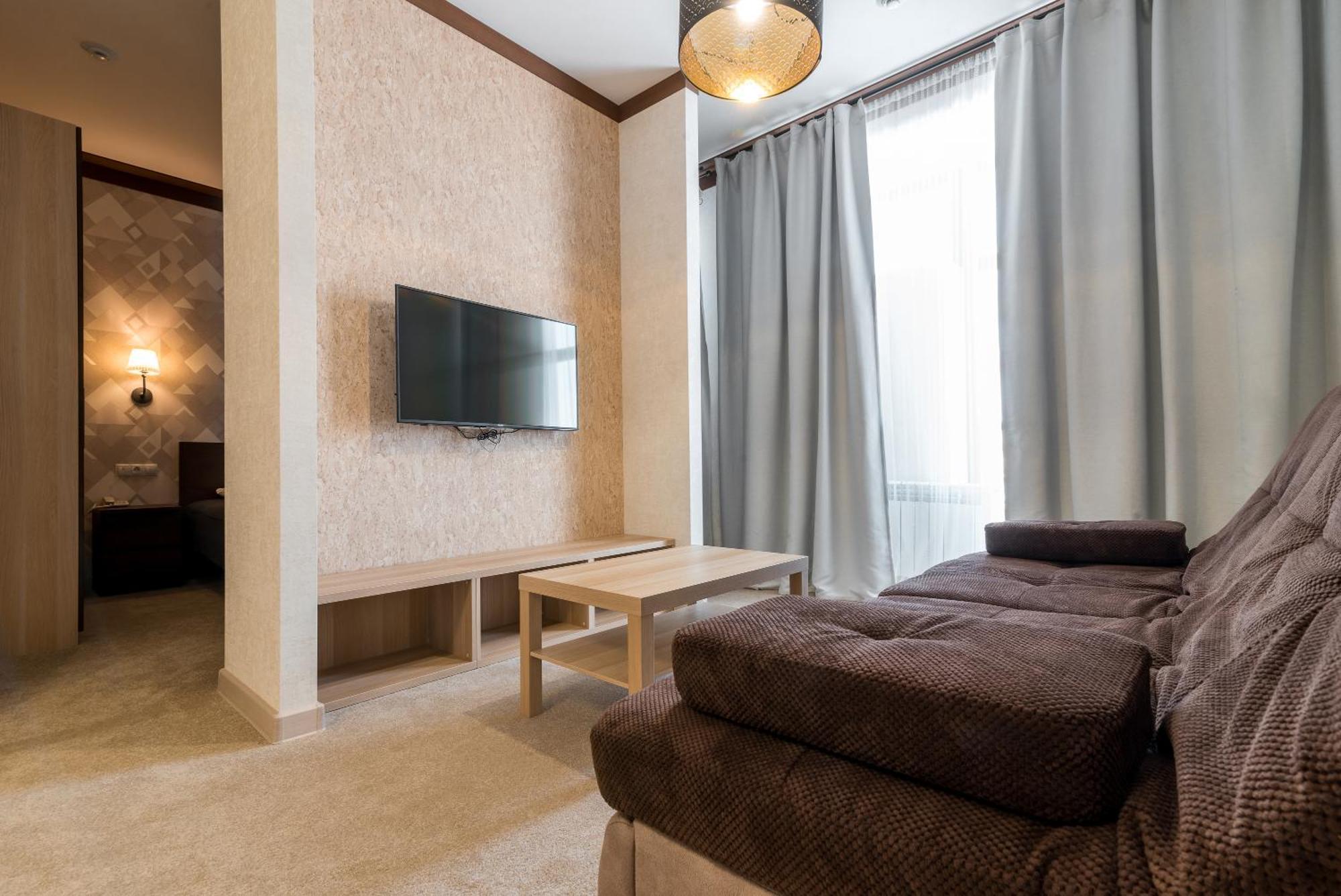 Lacasa Hotel Karagandy Eksteriør billede